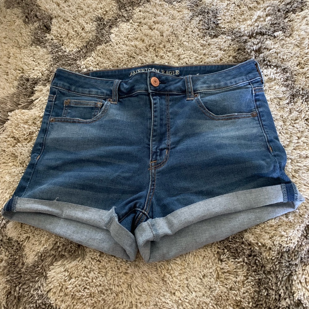 American Eagle Hi-Rise Shortie